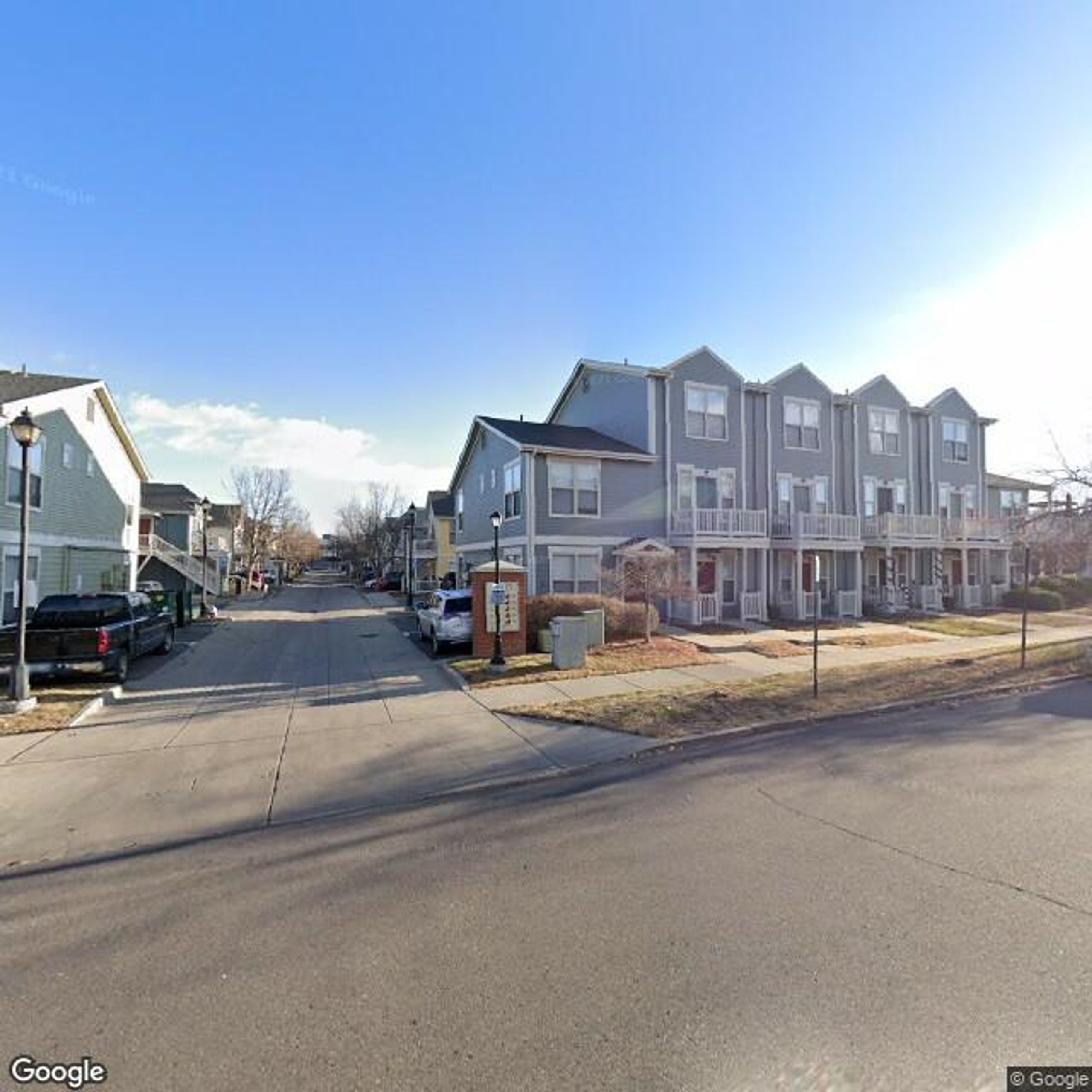 Parking, Garages And Car Spaces For Rent 20 x 10 Parking Lot 380562